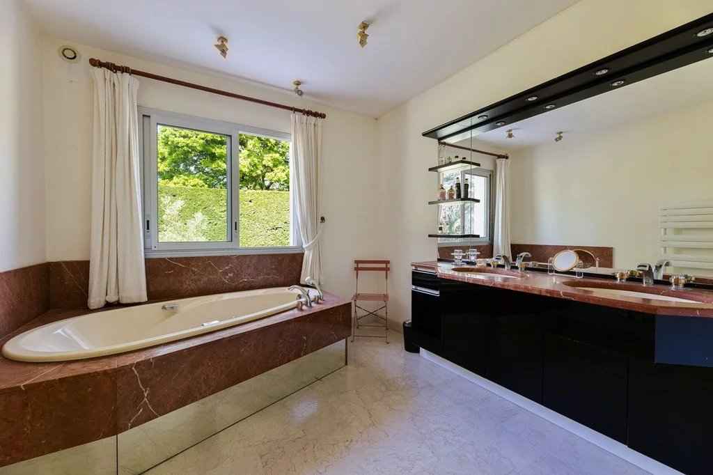 F8e61f611dd88dc3e952e48b63b48207 3e0208d6d4 1024 original - Attribut alt par défaut.