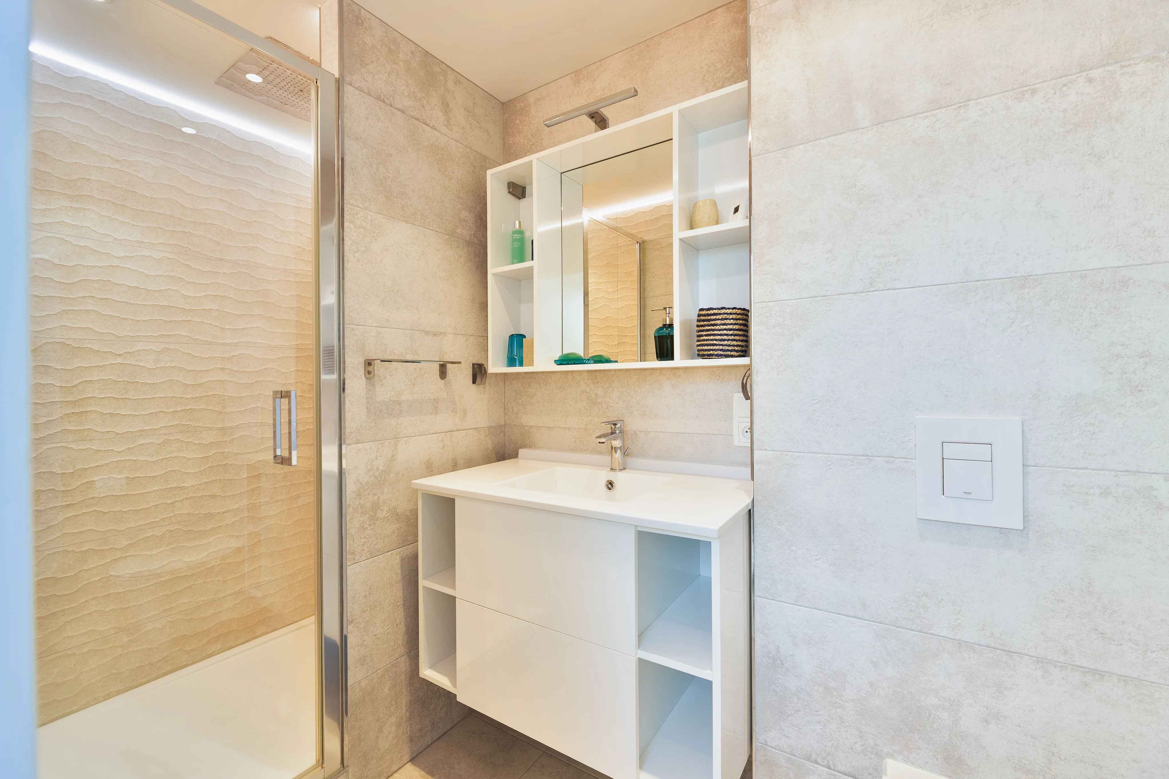 3e2f377f93acbed5f104114341e48b16 f62b391bd6 4096 original - Attribut alt par défaut.