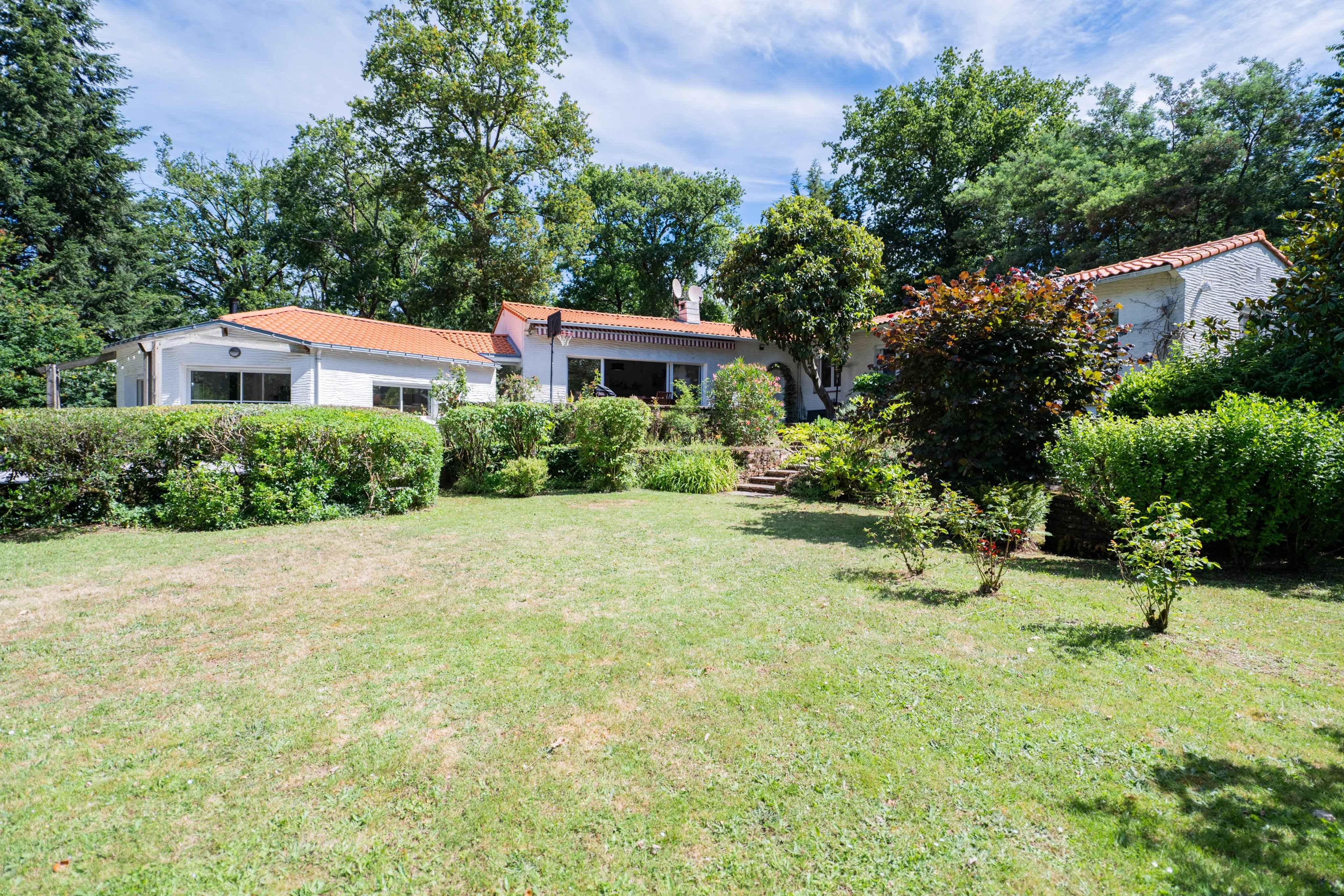 Magnifique maison d'architecte avec accès direct à l'Erdre 