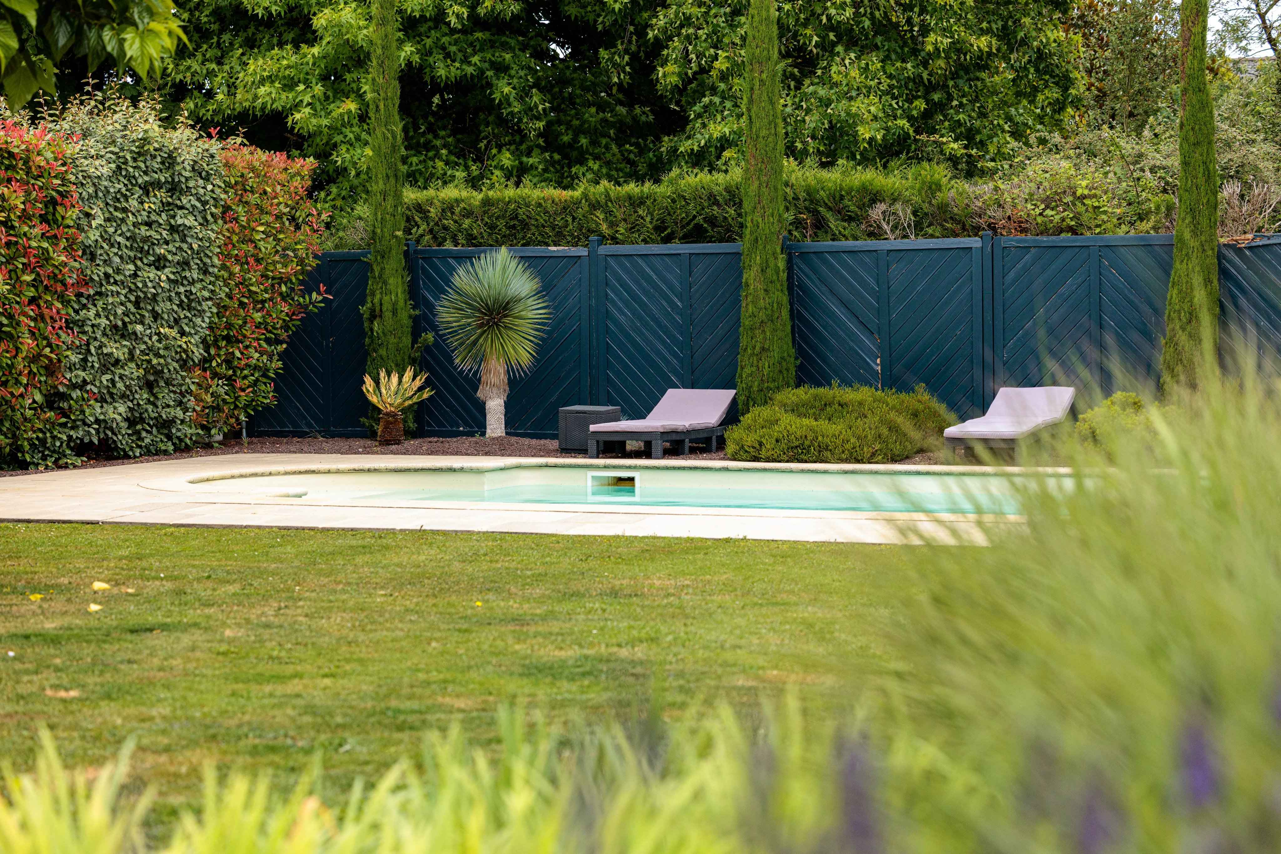 Belle maison Carquefou avec jardin paysager et piscine à vendre 