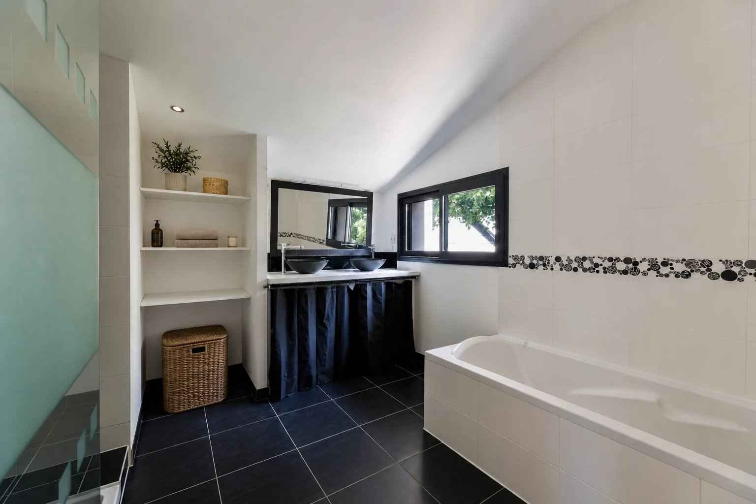 Salle de bains récente Pornichet