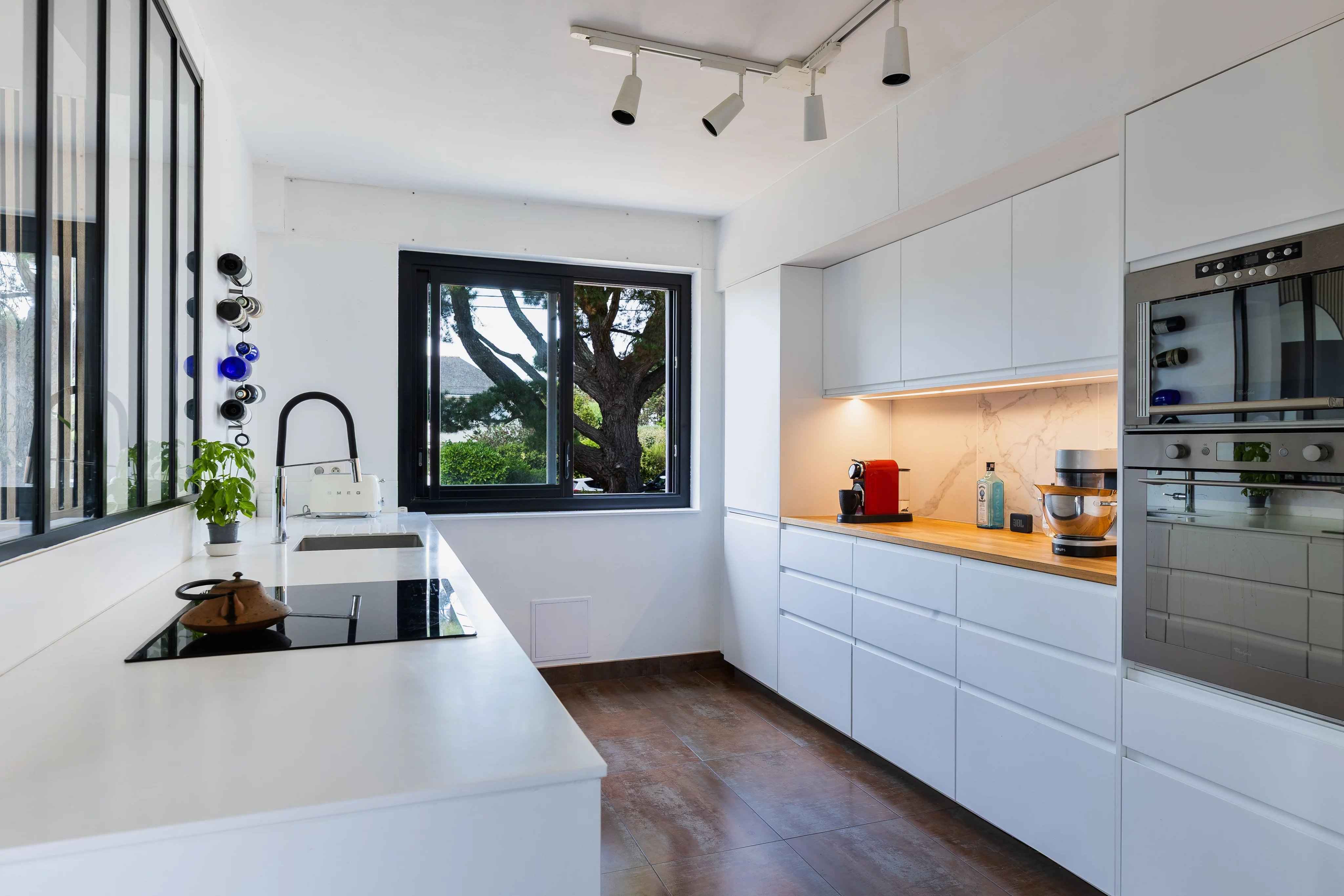 Cuisine rénovée maison Saint Nazaire