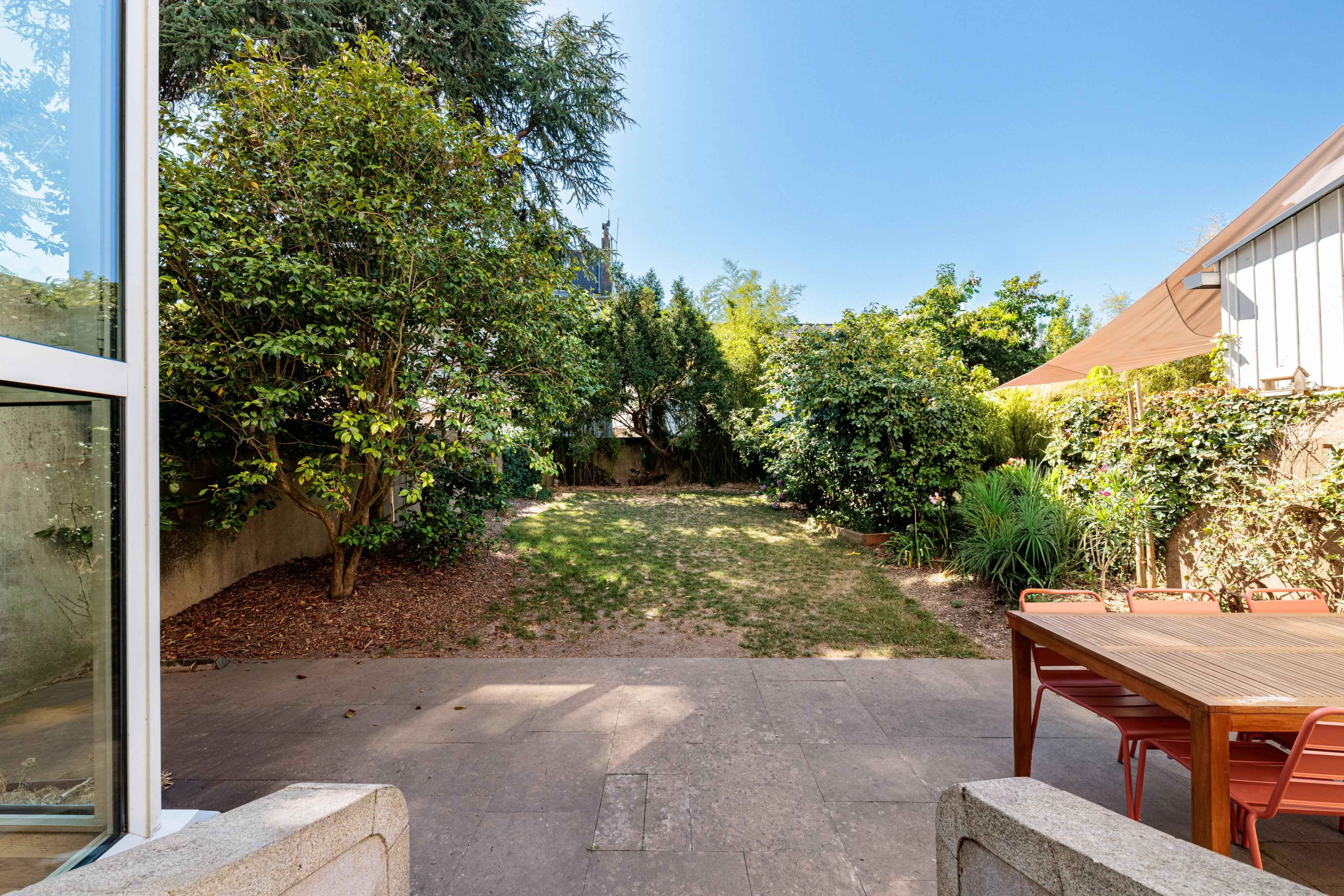 Maison familiale avec jardin Saint-Pasquier 