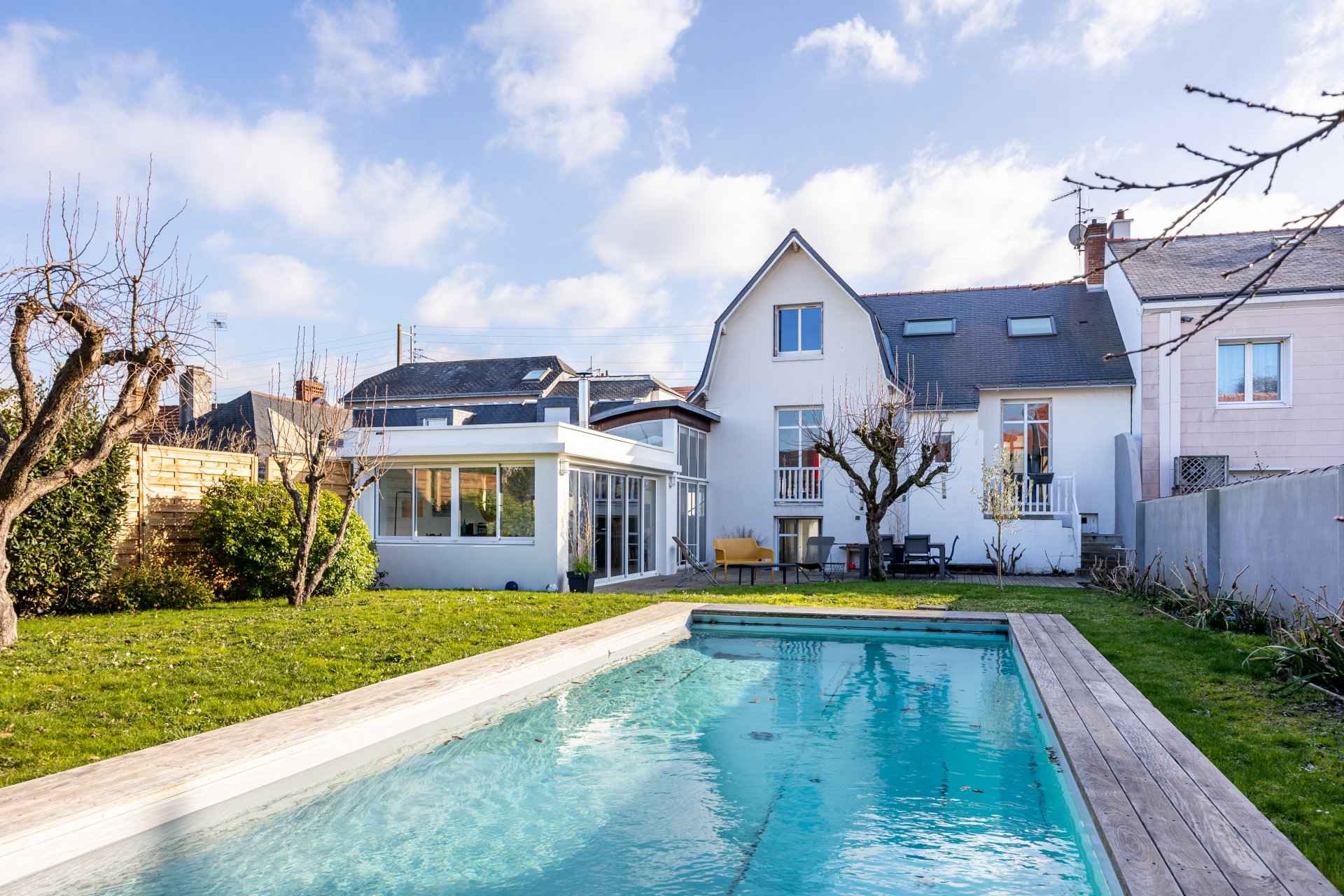 Grande maison avec piscine à Nantes